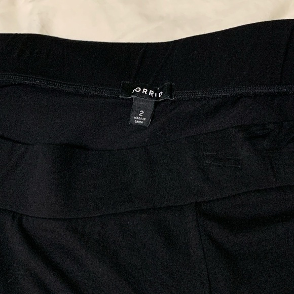 Torrid Black to White Dip Dye Slit Jersey Maxi Skirt - Picture 7 of 9